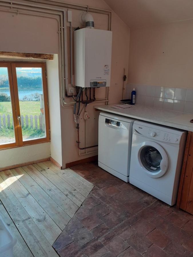 Private Farmhouse For Six In The Countryside Saint-Pierre-sur-Orthe Exteriör bild