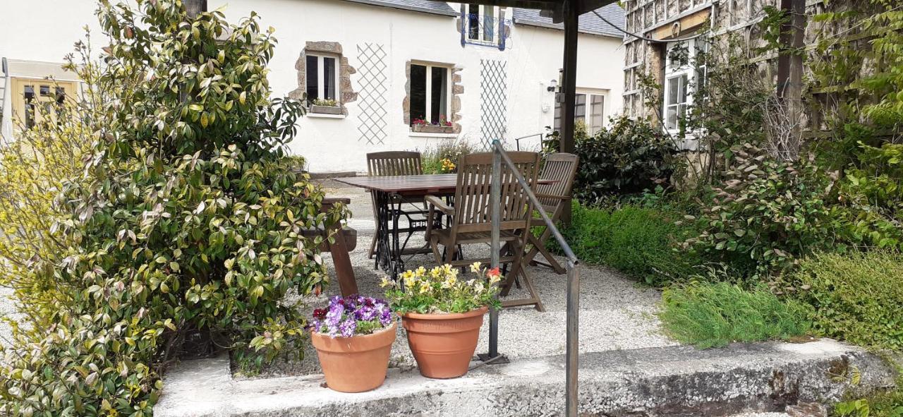 Private Farmhouse For Six In The Countryside Saint-Pierre-sur-Orthe Exteriör bild