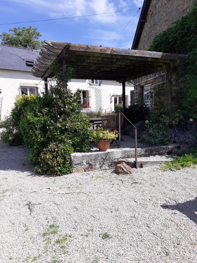 Private Farmhouse For Six In The Countryside Saint-Pierre-sur-Orthe Exteriör bild